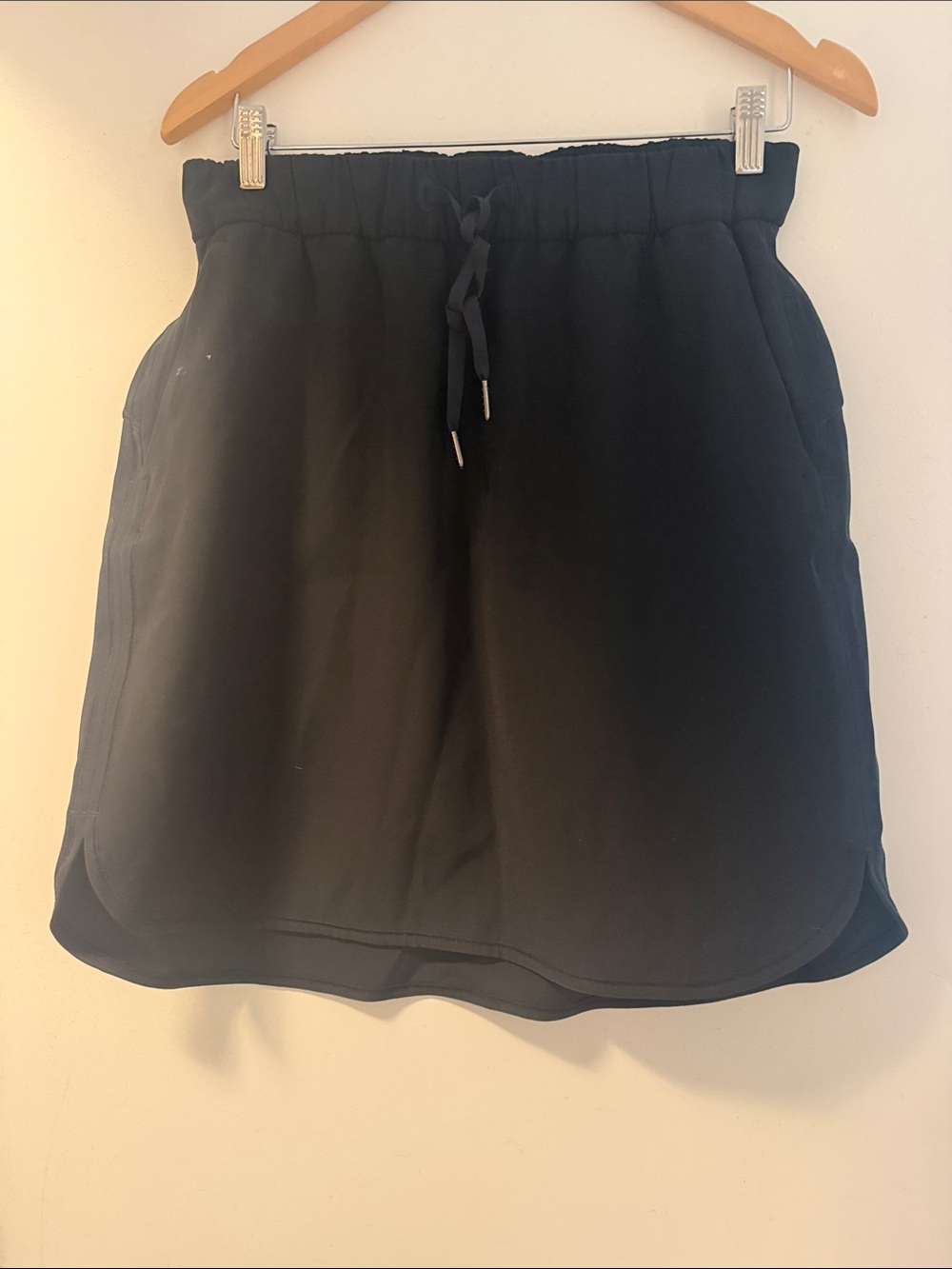 lululemon athletica Black Midi Drawstring Skirt